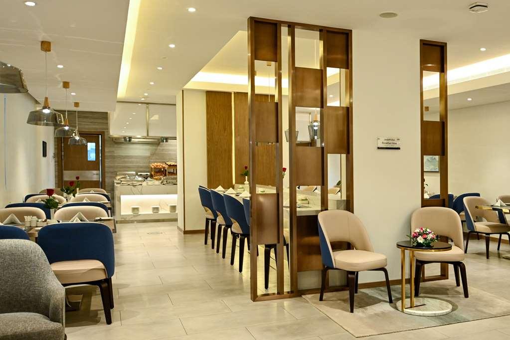 Comfort Hotel Jeddah King Road Restaurant foto